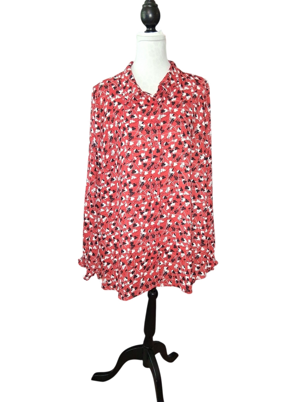 Lane Bryant 22/24 Women’s Red Floral Print Long Sleeve Blouse Button Up